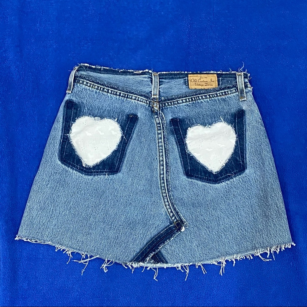 Levi’s Frayed Edge ❤️ pockets! Denim Skirt - Picture 2 of 7